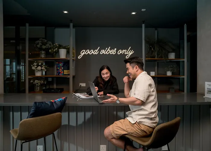 Ceylonz Suites Klcc Rooftop Infinity Pool Kl Tower View Kuala Lumpur